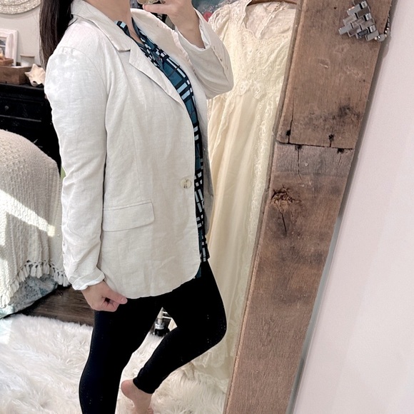 Fore Women's Cream linen blend Blazer size small - Picture 4 of 11